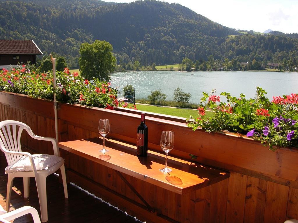 Haus Seeblick Am See Thiersee Kamer foto